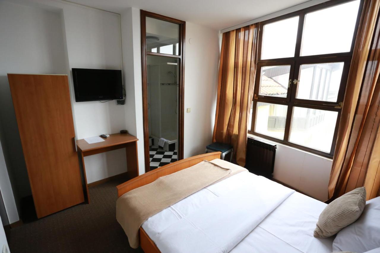 오시예크 Rustika Sobe B&B 외부 사진
